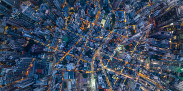 Portfolio allocations, relocation and global diversification