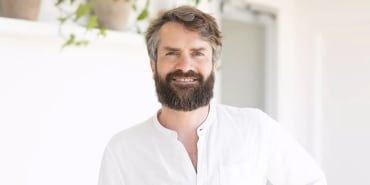 Réinventer la santé grâce à la technologie : rencontre avec Charles Gorintin, cofondateur d’Alan, licorne de l’assurance santé