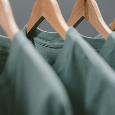 Tendances de la « Trashion » : des artisans kényans à la tête de la durabilité dans le secteur de la mode