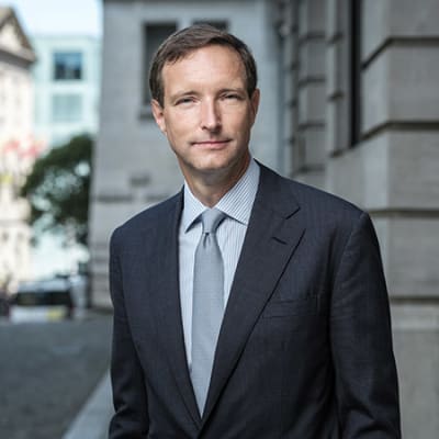 Wie wir unsere Privatkunden bei der Marktvolatilität und dem Weg zu Netto Null unterstützen - ein Interview mit Frédéric Rochat, unserem Managing Partner
