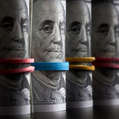 La trajectoire irrégulière vers un affaiblissement du dollar américain