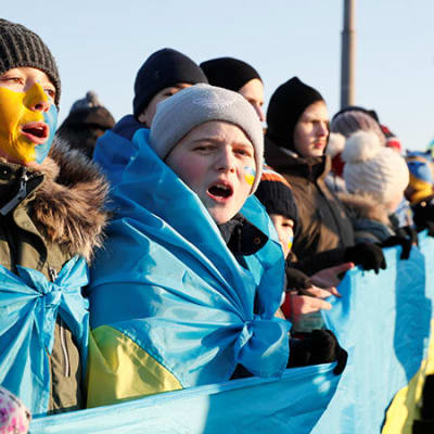 Frontières, politique de la corde raide et impasse ukrainienne