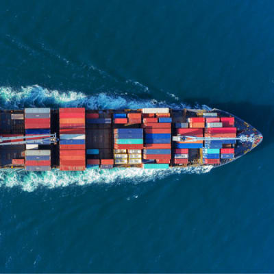 La navigation du transport maritime vers une économie neutre en carbone