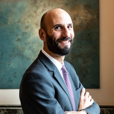 Pourquoi les banques centrales ne vont pas appuyer sur le frein comme en 2022 : entretien avec Samy Chaar