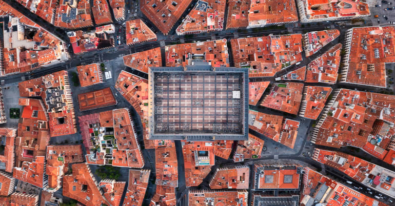 Investing in real estate: opportunities and perspectives in Switzerland and abroad