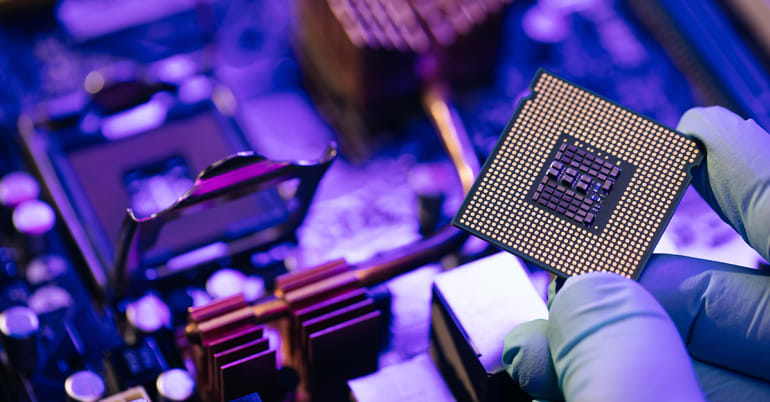 The AI cycle beyond the hype: earnings, bubble risks, and positioning