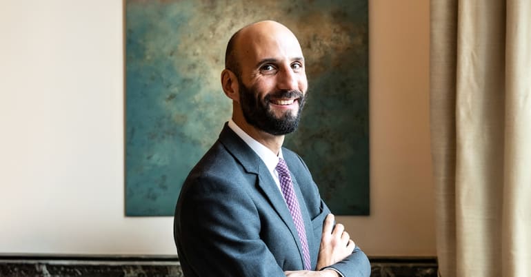 Pourquoi les banques centrales ne vont pas appuyer sur le frein comme en 2022 : entretien avec Samy Chaar