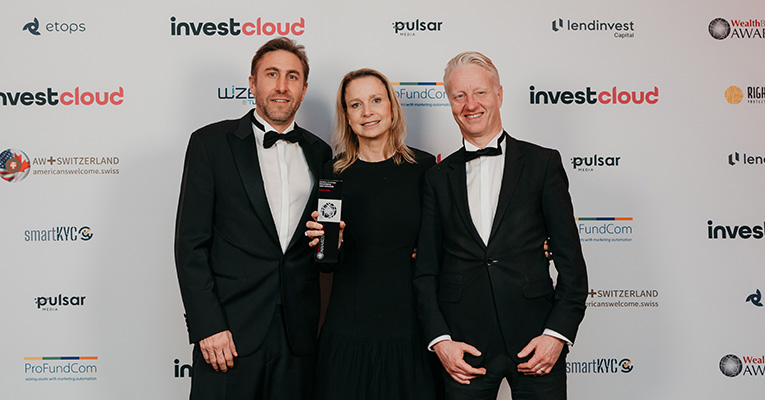 locom/news/2025/02/20250207/WealthBriefingAwards_ArticleLOcom_2