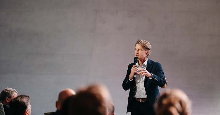 loim/news/2026/january/rethink-everything/LOIM_-_Rethint_Investment_ArticleLOcom_1