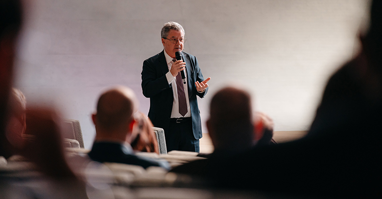 loim/news/2026/january/rethink-everything/LOIM_-_Rethint_Investment_ArticleLOcom_2